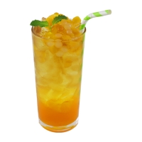 Pfirsich-Oolong-Tee mit Pfirsichwürfeln