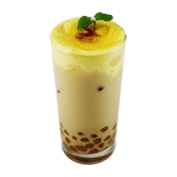 Creme Brulee Milchtee mit Taro und Süßkartoffelbällchen